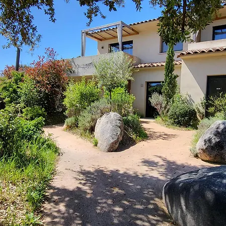 Lantana * Порто-Веккьо