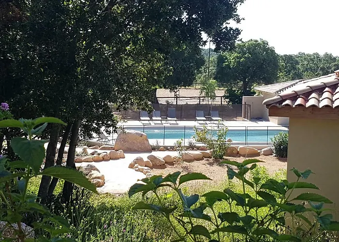 Lantana Порто-Веккьо